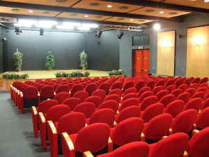 sala_vista_platea_palco.JPG (134773 byte)